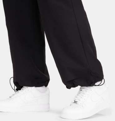 Штаны женские Nike Sportswear (FZ4637-010), S