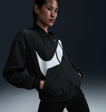 Толстовка женская Nike NSW Classic Loose UV (HM8971-010), XS