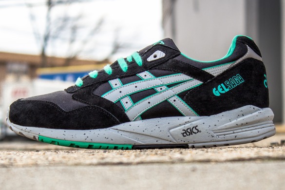 Кроссовки Asics Gel Saga "H137K", EUR 41
