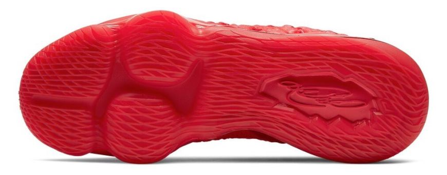 Баскетбольні кросівки Nike LeBron 17 "Red Carpet", EUR 42