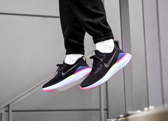 Кросівки Nike Epic React Flyknit 2 'Black/Pink', EUR 44