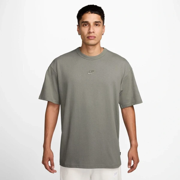 Футболка Чоловіча Nike Sportswear Premium Essentials (DO7392-320)