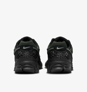 Кроссовки мужские Nike Zoom Vomero 5 (HV2527-001), EUR 40