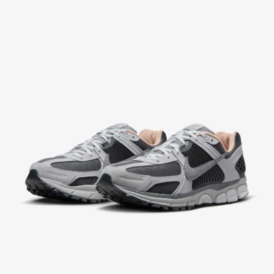 Чоловічі кросівки Nike Zoom Vomero 5 "Cave Stone" HF5493-201, EUR 45,5