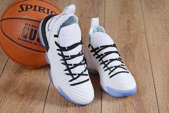 Баскетбольні кросівки Nike Lebron 16 "Black/White", EUR 46
