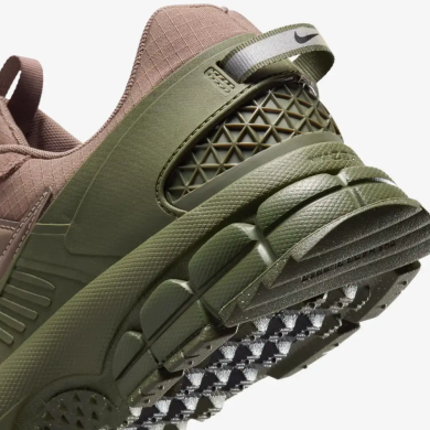 Кроссовки Nike Zoom Vomero Roam 'Mink Brown' FV2295-201