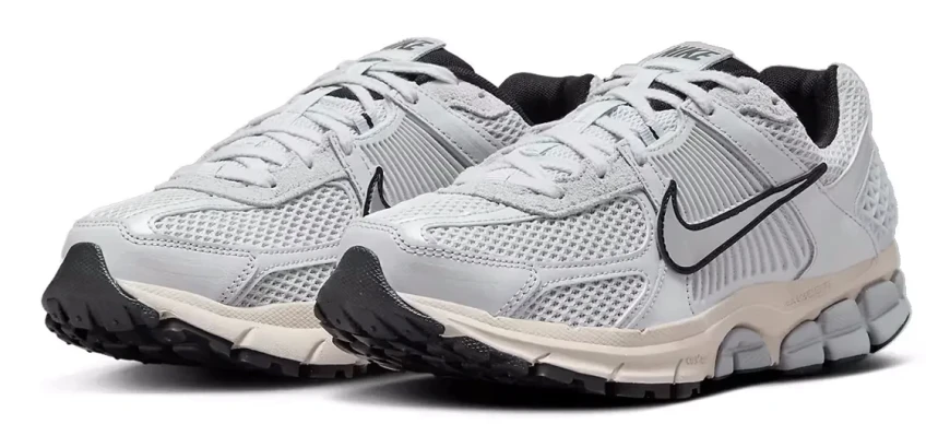 Кроссовки женские Nike Wmns Zoom Vomero 5 (FN6742-002), EUR 38