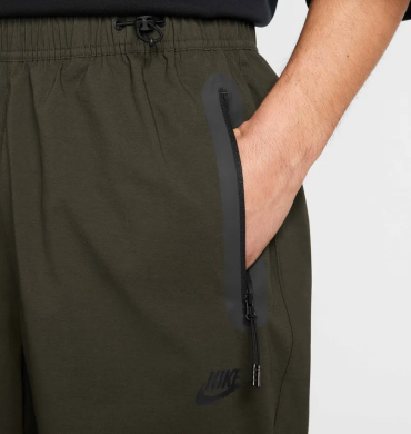 Мужские Брюки Nike Tech Woven Loose Fit (HM7158-356), S