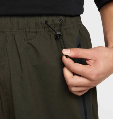 Мужские Брюки Nike Tech Woven Loose Fit (HM7158-356), S