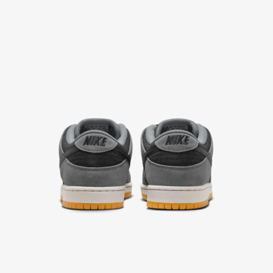 Чоловічі кросівки Nike Dunk Low SB 'Smoke Grey' (HF3063-001), EUR 45,5