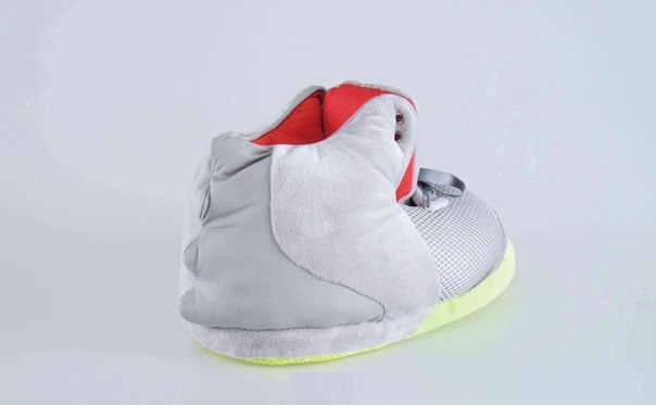 Мягкие Cozy Kicks Sneaker Slippers, 47x34x14cm