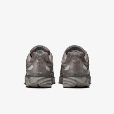 Чоловічі кросівки Nike P-6000 'Cave Stone Metallic Silver' (CD6404-202), EUR 44,5