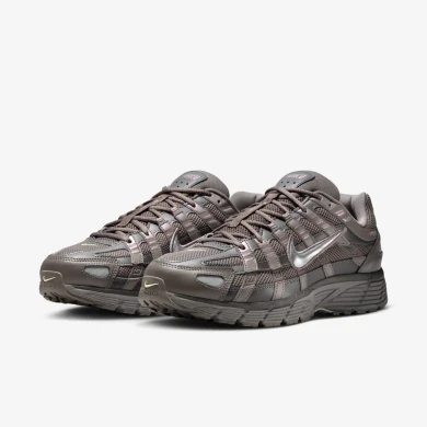 Чоловічі кросівки Nike P-6000 'Cave Stone Metallic Silver' (CD6404-202), EUR 44,5