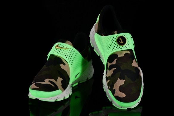 Кроссовки Nike Sock Dart Fragment Design x "military", EUR 41