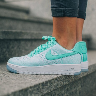 Кросiвки Nike Wmns Air Force 1 Flyknit Low "Hyper Turquoise", EUR 37