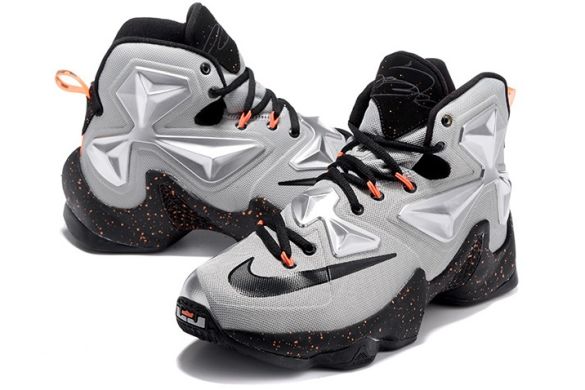 Баскетбольные кроссовки Nike LeBron 13 "Rubber City", EUR 44