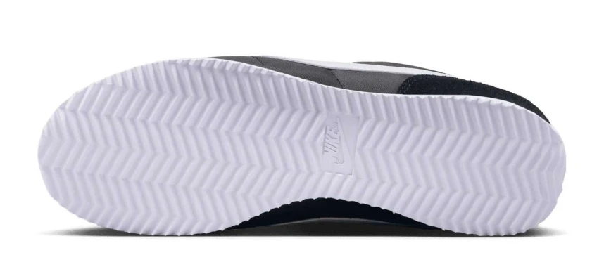 Кросівки жіночі Nike Cortez Nylon 'Black/White' (DZ2795-001), EUR 38