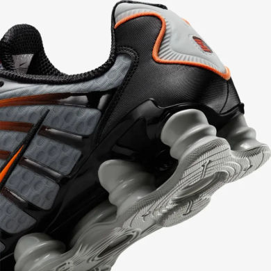 Кросівки чоловічі Nike Shox TL 'Bright Mandarin' (AV3595-011), EUR 40
