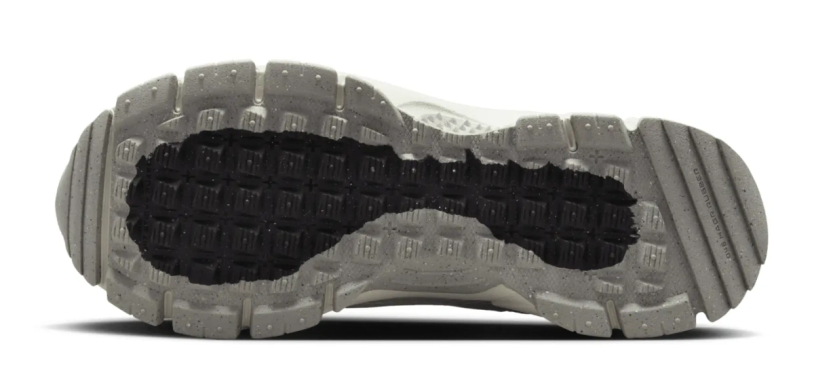 Жіночі Кросівки Nike Zoom Vomero Roam (HV6410-100), EUR 42