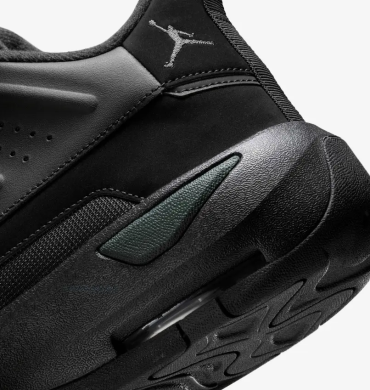 Кросівки чоловічі Air Jordan Max Aura 7 (HQ2091-001), EUR 45,5