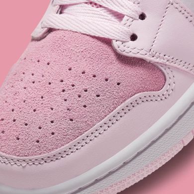 Жіночі кросівки Air Jordan 1 Mid "Digital Pink", EUR 36,5