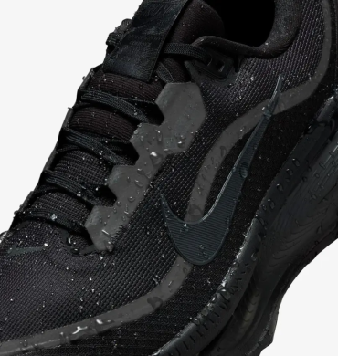 Кросівки чоловічі Nike Vomero 18 GORE-TEX (HQ7001-001), EUR 41