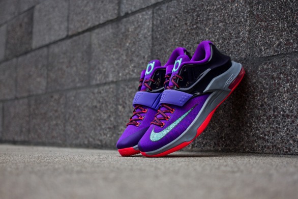 Баскетбольні кросівки Nike KD 7 "Cave Purple", EUR 45