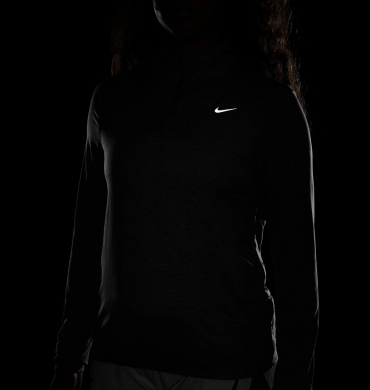 Кофта женская Nike 1/4 Dri-Fit Swift UV (FB4316-084), M