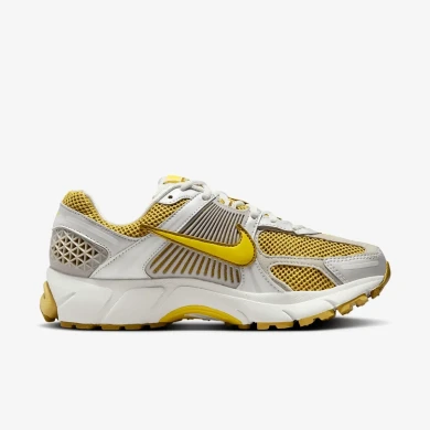 Жіночі кросівки Nike W Air Zoom Vomero 5 (HJ9607-700)