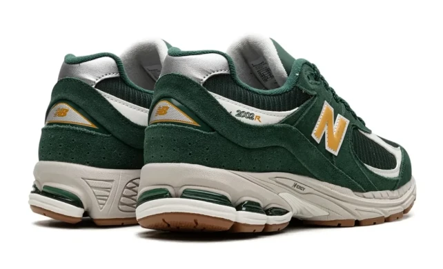 Мужские кроссовки New Balance 2002R “Green/Yellow” (M2002RAC), EUR 44,5