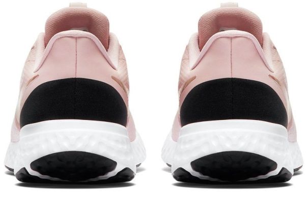Оригинальные кроссовки для бега Nike WMNS Revolution 5 (BQ3207-600), EUR 38