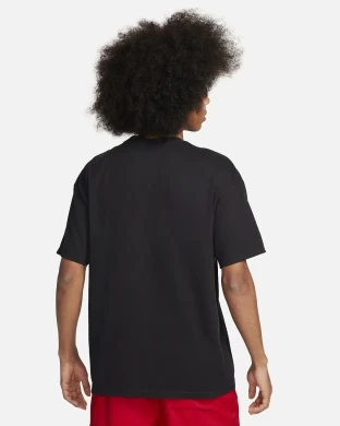 Футболка Чоловіча Nike NSW Sneaker Patch (FQ3762-010)