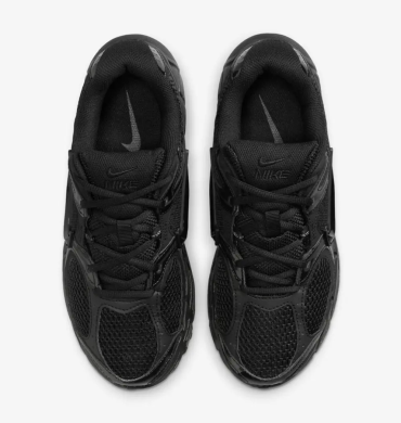 Кроссовки женские Nike V5 RNR 'Black Anthracite' (HQ7901-001), EUR 36,5