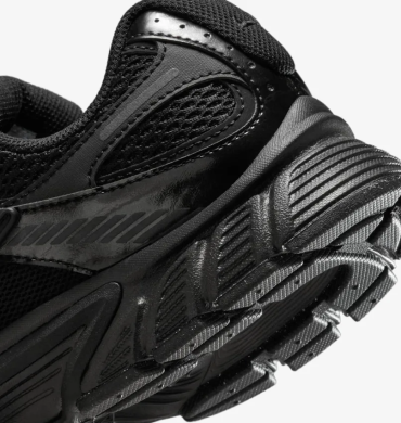 Кроссовки женские Nike V5 RNR 'Black Anthracite' (HQ7901-001), EUR 36,5