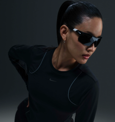 Лонгслів жіночий Nike Run Division (FV6418-010)