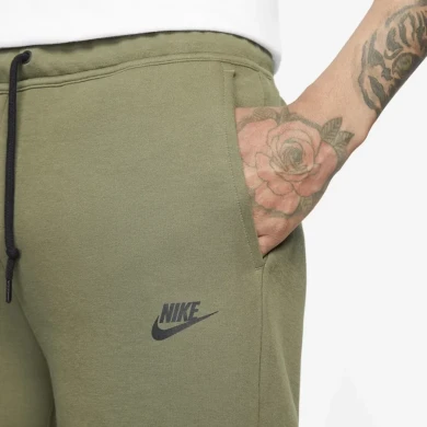 Шорты Nike Sportswear Tech Fleece (FB8171-222), XS