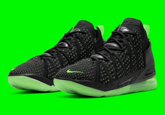 Баскетбольные кроссовки NIKE LEBRON XVIII (CQ9283-005)