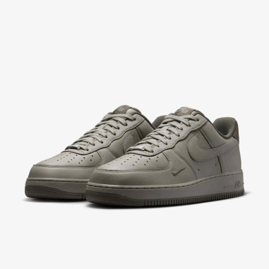 Мужские кроссовки Nike Air Force 1 '07 LV8 'Light Army' (HM9483-300), EUR 38,5