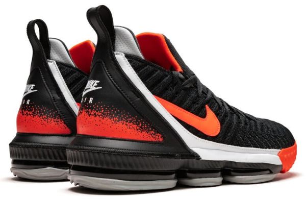 Баскетбольні кросівки Nike LeBron 16 Black 'Hot Lava', EUR 43