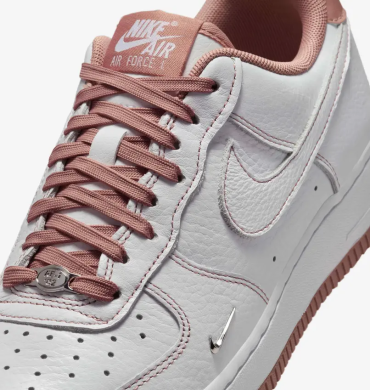 Кроссовки женские Nike Air Force 1 07 Mini Jewel (IB6543-100), EUR 40,5