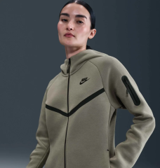 Толстовка женская Nike NSW Windrunner Tech Fleece (HV6747-320)